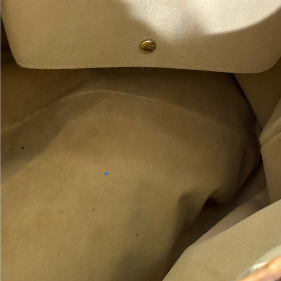 Louis Vuitton Galleria GM - Picture 9 of 11